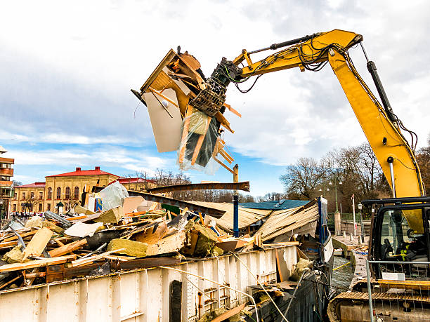 Best Garage Cleanout Services  in Aviston, IL